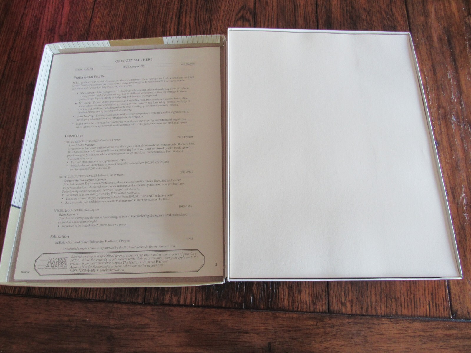 Southworth® 100% Cotton Fiber Resume Paper 24lbs Watermarked + Resume Guide