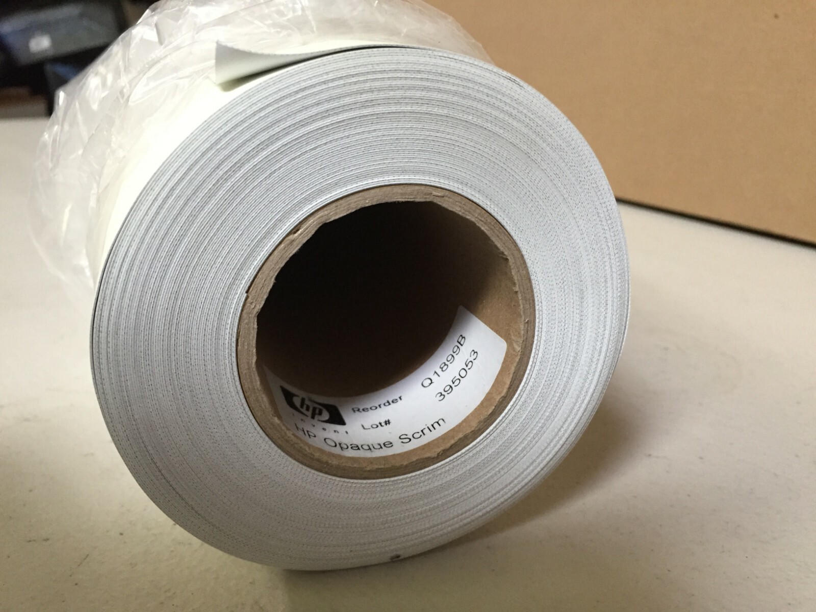 HP Q1899B 42″x50ft PVC Scrim Banner Paper *** See Photos*** P10