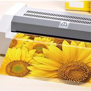 Thermal Laminating Pouches 8.9 x 11.4, 3Mil Thickness, Crystal Clear Finish, 100