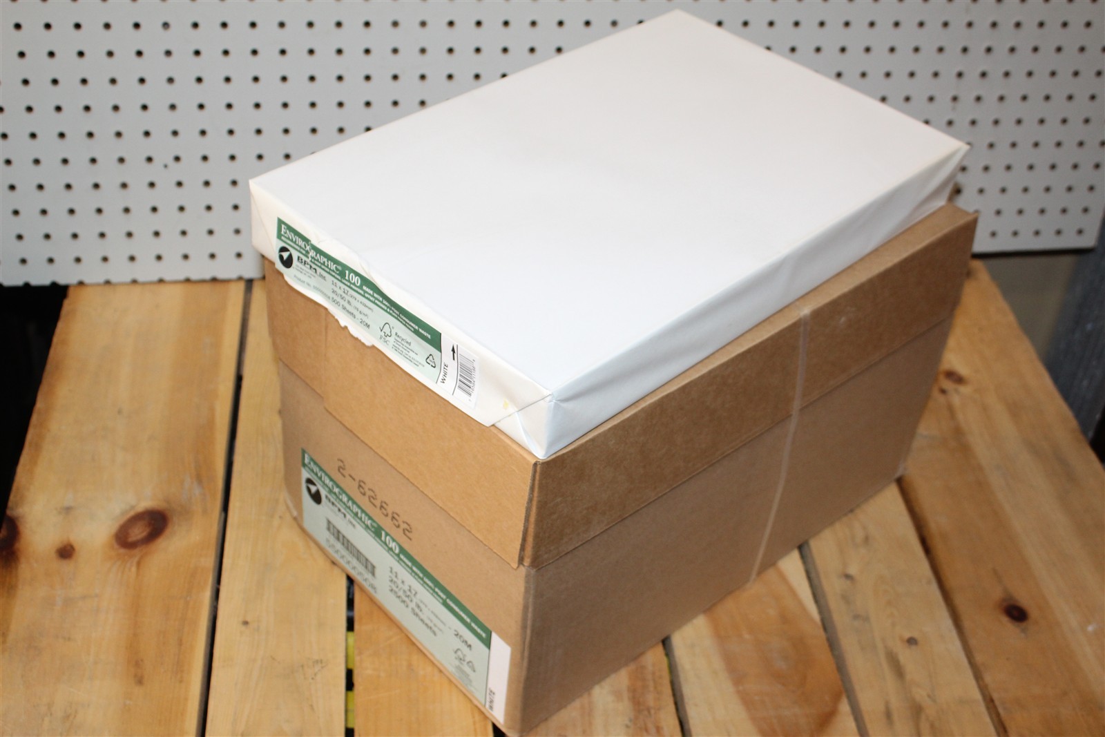 One Ream 11×17 Envirographic 100 – 20/50 lb. Multipurpose Printer/Copier Paper