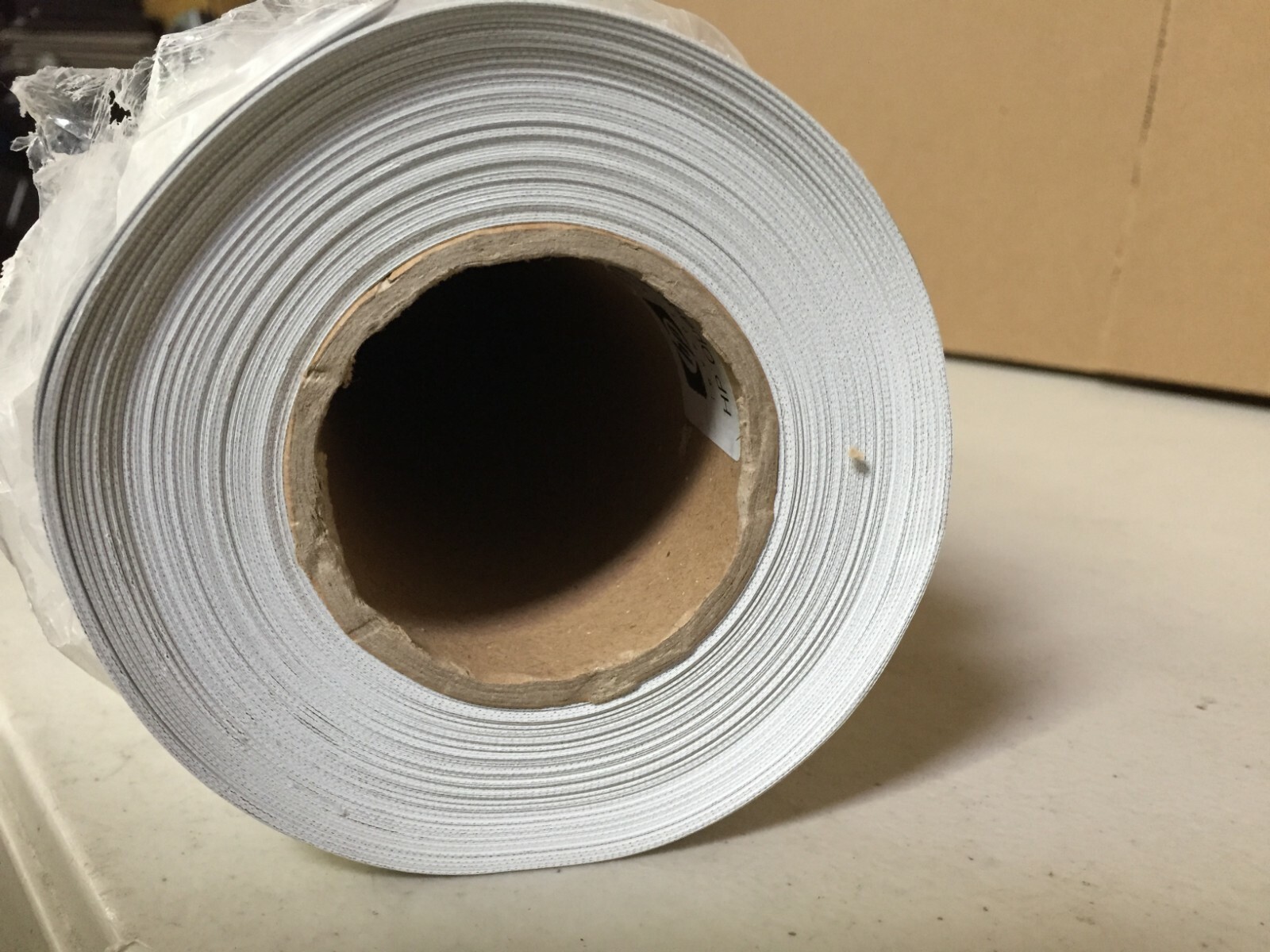HP Q1899B 42″x50ft PVC Scrim Banner Paper *** See Photos*** P10