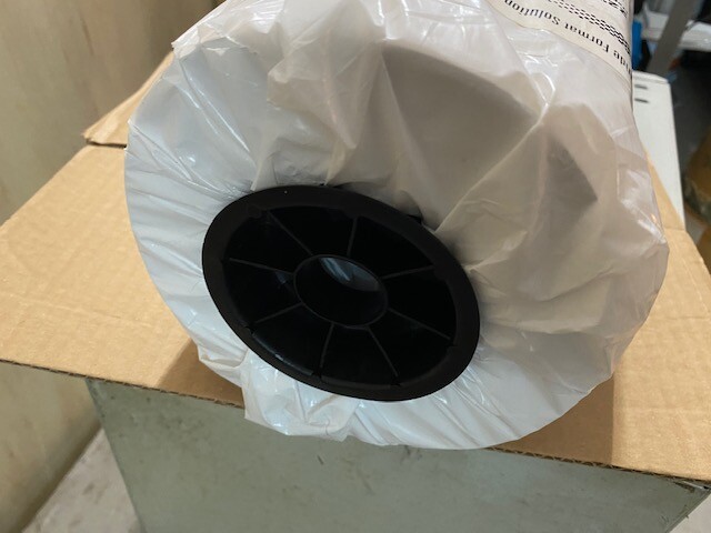 Xerox 22″ x 500′ Performance Bond 20 LB Paper 003R05904 Taped-to-Core 3” Core